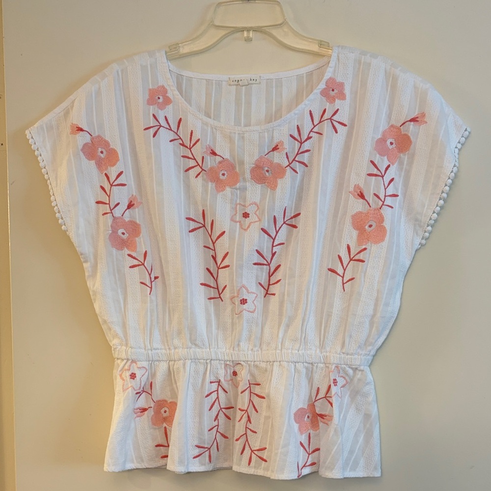 Copper Key Women’s White Blouse with‎ Pink Floral Embroidery, size XL